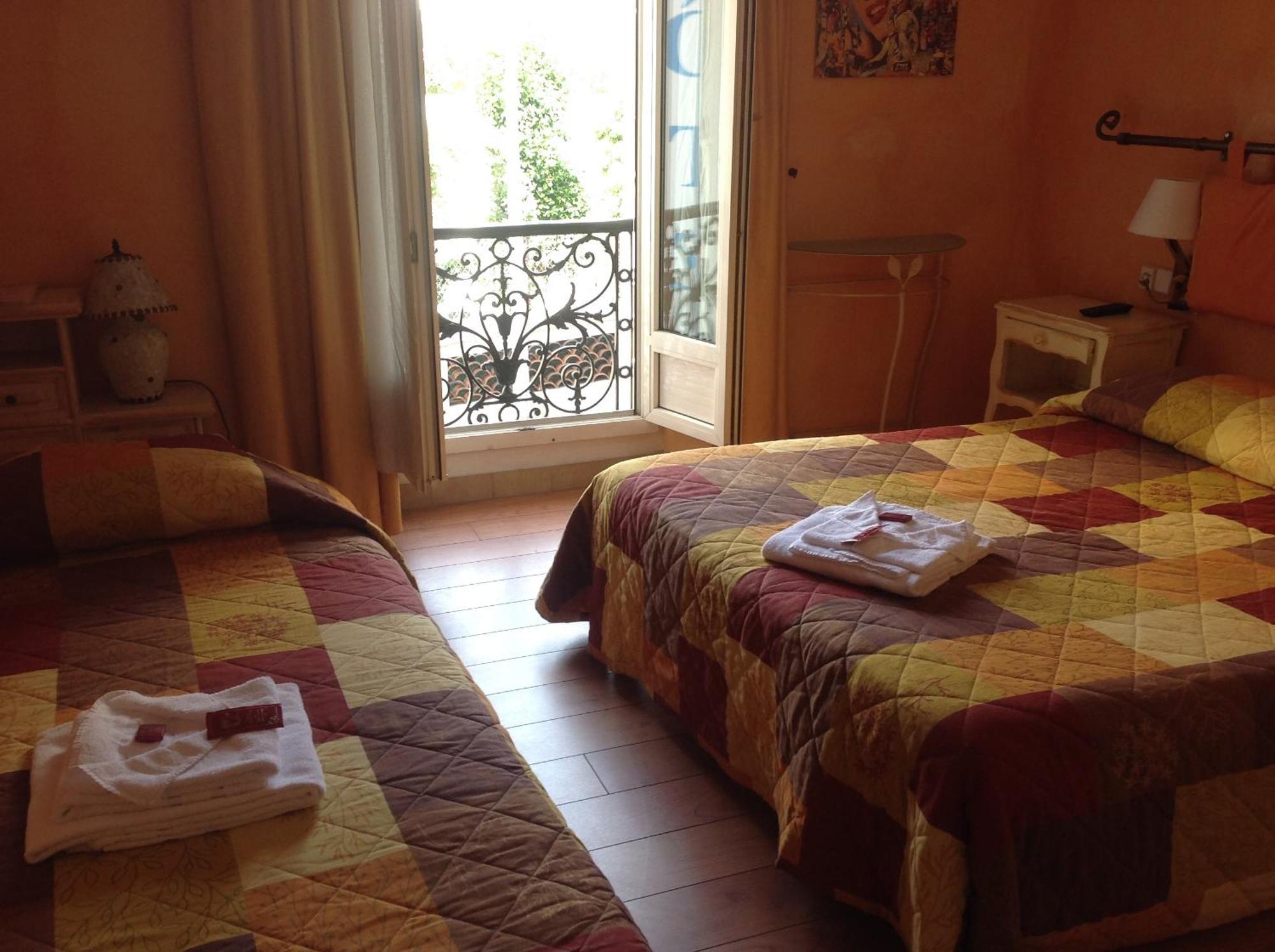 Boutique Hotel Couleurs Suds Канни Номер фото